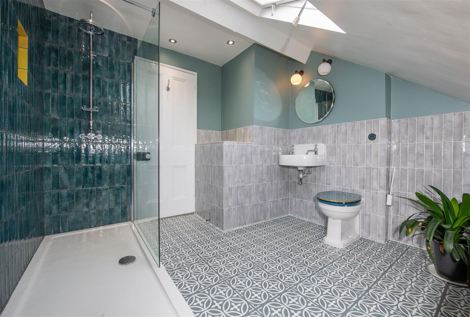 8 Brynfield Road, Langland, Swansea, SA3 4SX